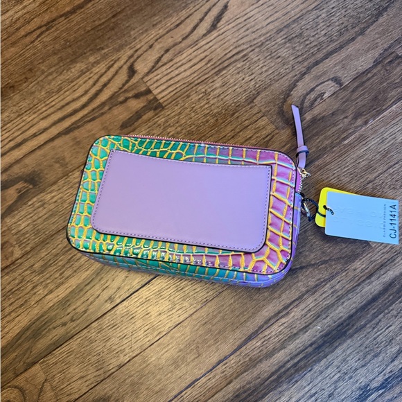 Purse - Picture 2 of 3